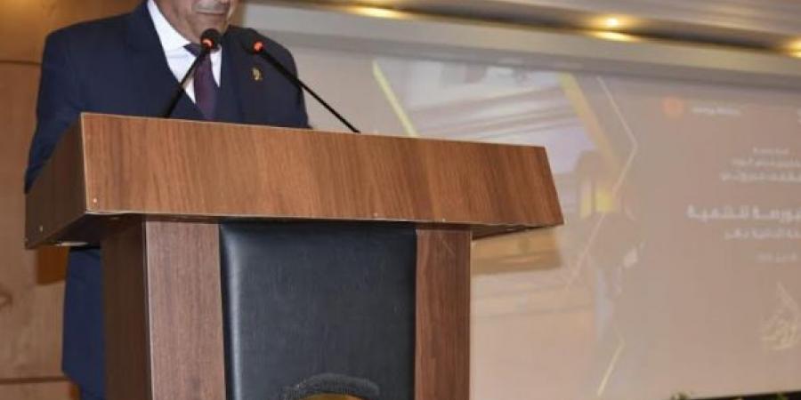 محافظ بورسعيد: البورصة فرصة للتنمية وليست وعاءا استثماريا فقط - عرب فايف