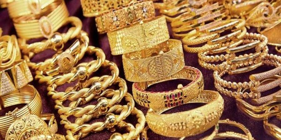 تراجع في أسعار الذهب اليوم.. وعيار 21 يسجل 4630 جنيهاً  - عرب فايف