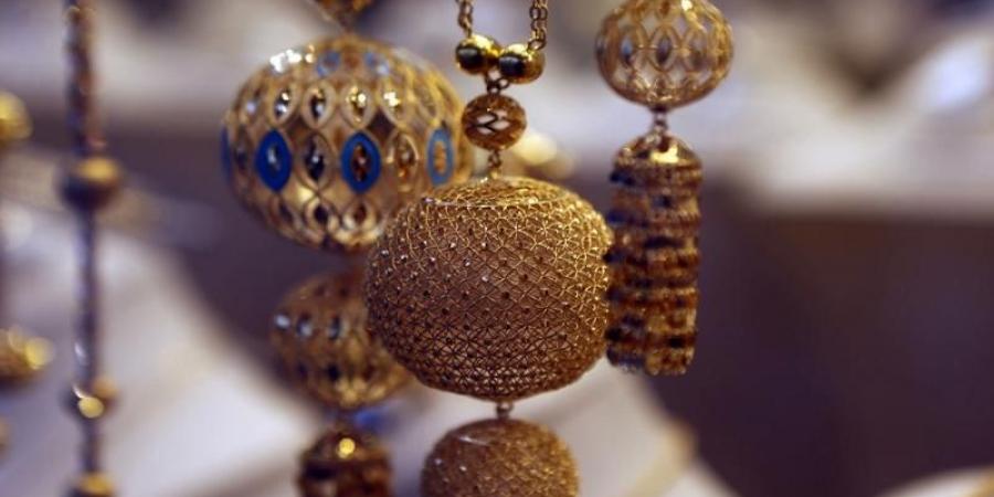 الذهب يتجه لتسجيل أسوأ أداء أسبوعي في أكثر من شهرين - عرب فايف