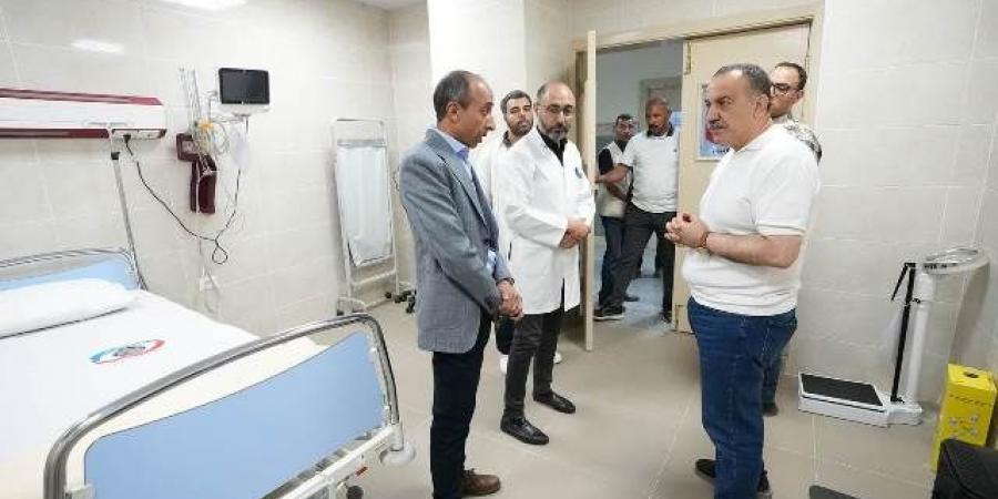 محافظ أسيوط يتفقد تشغيل وحدة قسطرة القلب بمستشفى المبرة - عرب فايف