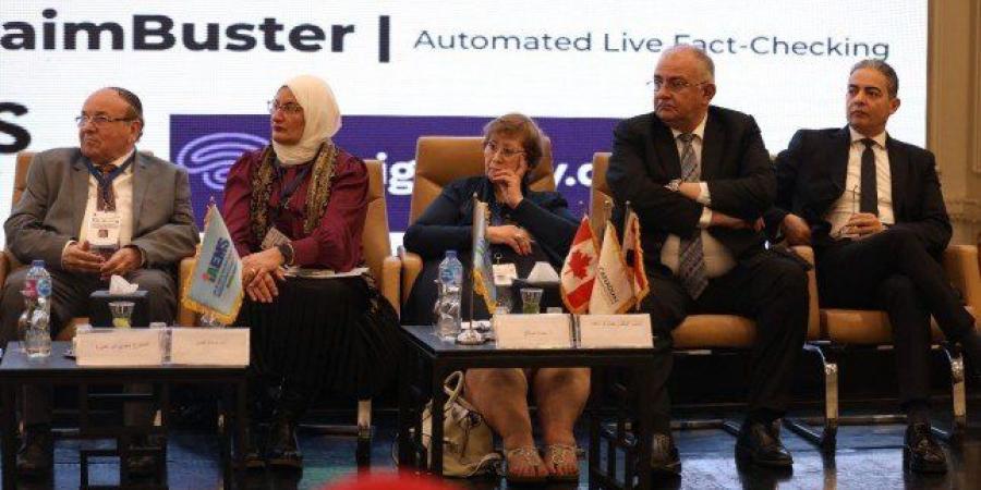 نقيب الإعلاميين بمصر: الإعلام الجديد أصبح واقعا يجب الإعتماد عليه والاستفادة منه. - عرب فايف