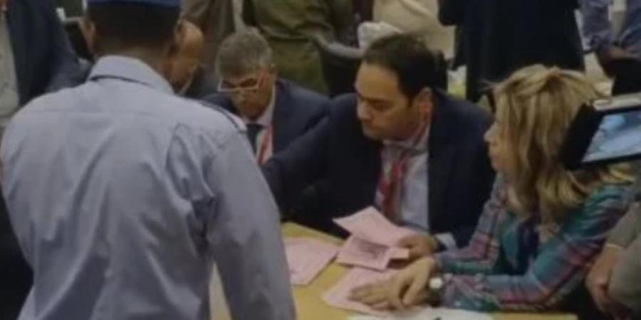 انتهاء فرز أصوات الاقتراع على مقعد نقيب الصحفيين - عرب فايف