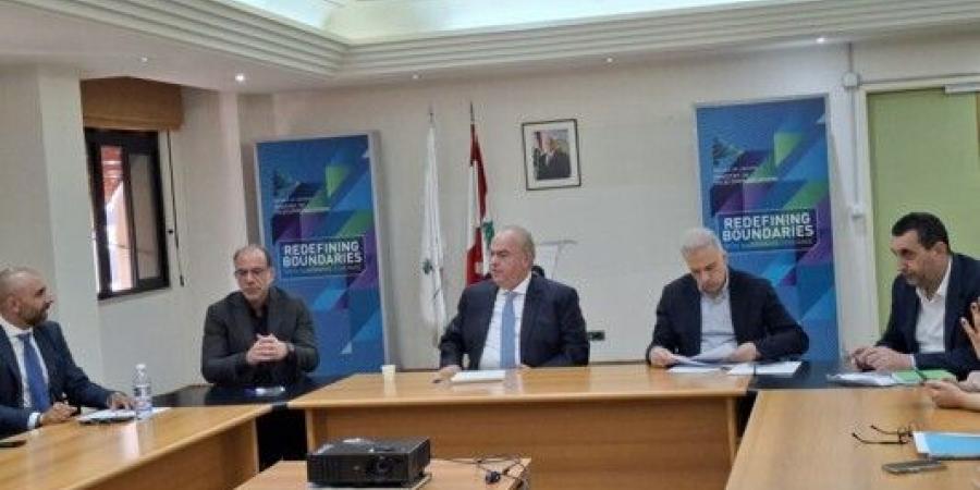 الحاج لنقابة موظفي شركتي الخليوي: سأتصرّف بما يضمن مصلحة الموظفين وقطاع الاتصالات معًا - عرب فايف