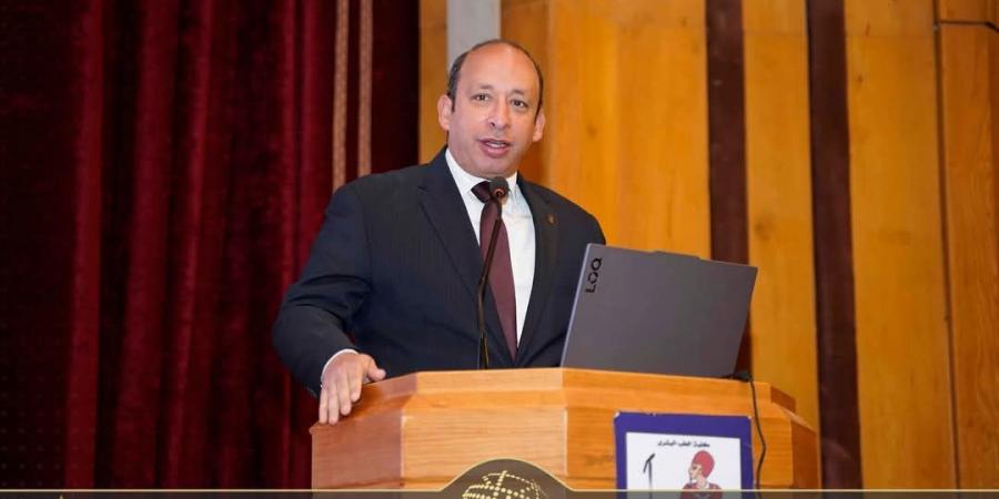 كلية طب قصر العيني تنظم مؤتمر الأمراض الجلدية السنوي 2025 - عرب فايف