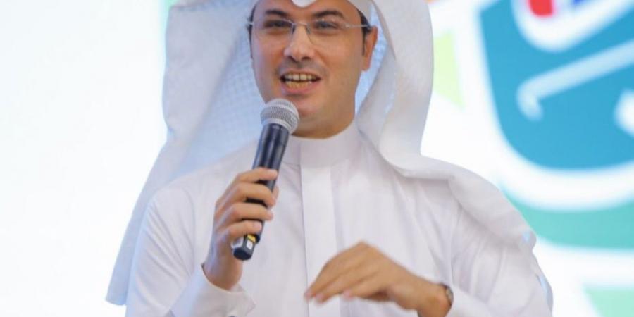عادل الزهراني: سمو وزير الرياضة سيمنح كل لاعب من الأهلي مكافأة 200 ألف ريال - عرب فايف