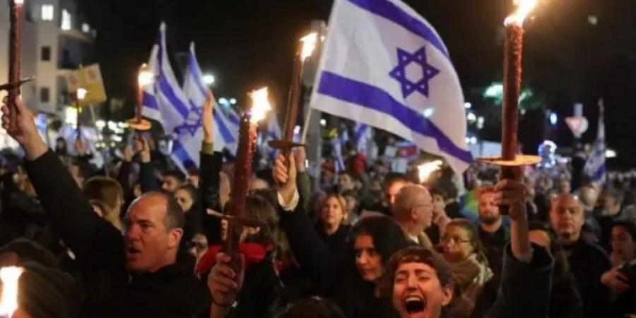 مظاهرات حاشدة في إسرائيل وتحذيرات بشأن تهديد حياة الأسرى بتوسيع الحرب - عرب فايف