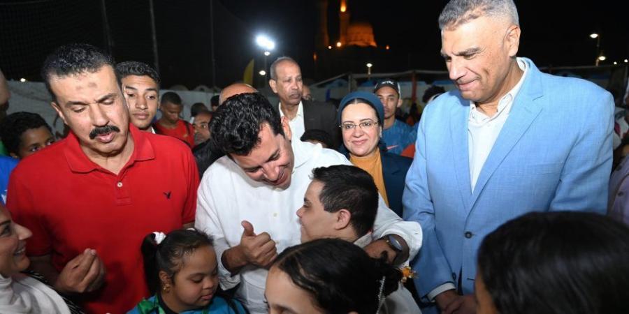 وزير الرياضة يشهد مهرجان جنوب الصعيد المتكامل بمشاركة 2000 شاب وفتاة من أربع محافظات - عرب فايف