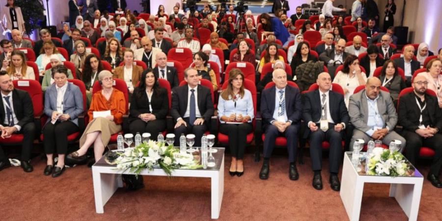 وزير الصحة: الأردن يواصل أداء دور ريادي في ميدان العمل الإغاثي والإنساني على مستوى الإقليم - عرب فايف