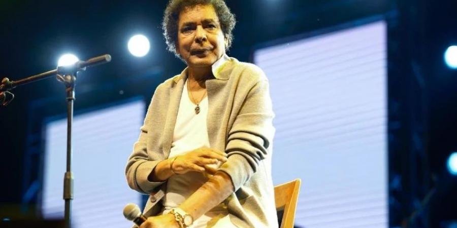 شيرين ترحل و"الكينغ" يعود.. روتانا تتعاقد مع محمد منير - عرب فايف