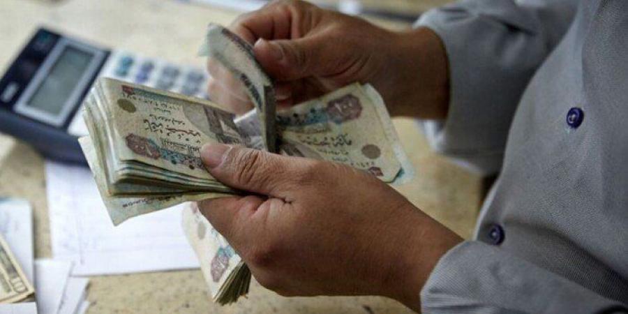 موعد زيادة المرتبات 2025.. الحكومة تُقر زيادة تصل لـ 1600 جنيه - عرب فايف