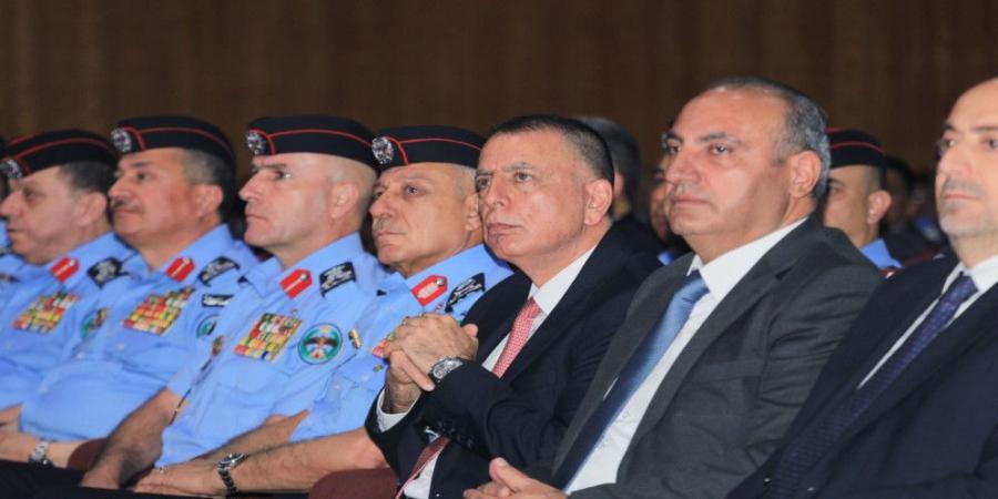 وزير الداخلية: معالجة أكثر من 50 موقعا خطرا  كان سببا في وقوع حوادث قاتلة - عرب فايف