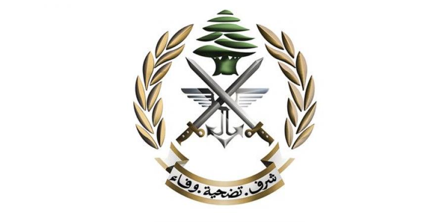 الجيش: تسلمنا من حماس فلسطينيا مشتبهًا به في عمليتَي إطلاق صواريخ باتجاه الأراضي الفلسطينية المحتلة - عرب فايف