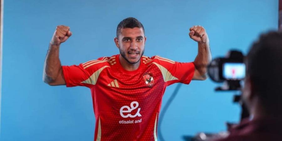 بيراميدز يدخل على الخط.. لماذا تعثرت مفاوضات تجديد الأهلي مع رامي ربيعة؟ - عرب فايف