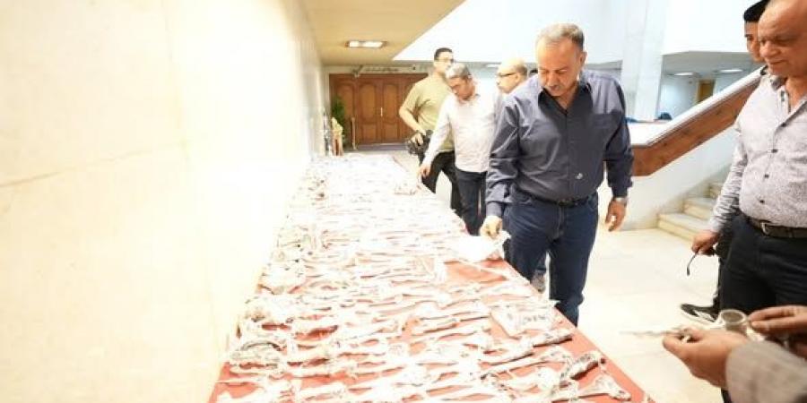محافظ أسيوط يطلق مشروعاً رائداً لإعادة تأهيل 618 آلة جراحية وتسليمها لمديرية الصحة بعد تعقيمها - عرب فايف