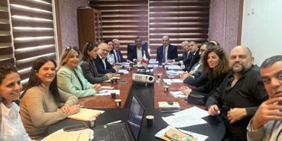 وزير الزراعة افتتح الاجتماع الأول للجنة النبيذ والعرق والمشروبات الكحولية واشاد بجهود المنتجين اللبنانيين - عرب فايف