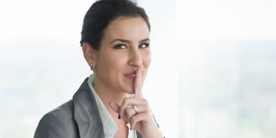 خبير نفسي : كاتم الأسرار يدفع ثمنا باهظا من صحته - عرب فايف