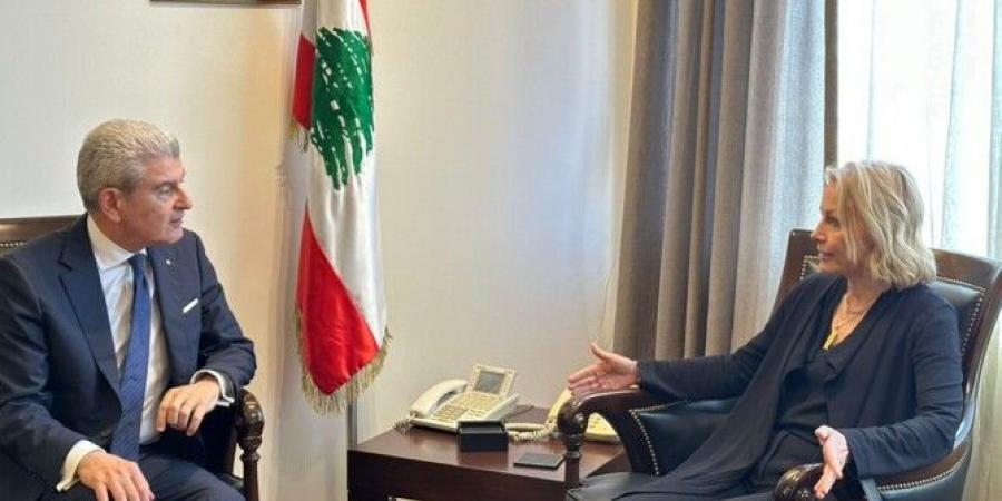 سفيرة استونيا زارت وزير الصناعة: مستعدون لنقل خبراتنا لدعم لبنان في تطوير الحكومة الالكترونية - عرب فايف