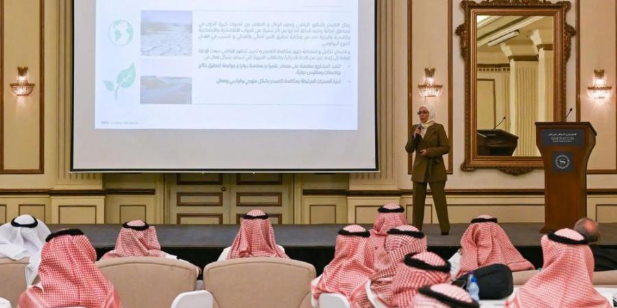 "الغطاء النباتي" يناقش تأهيل 40 مليون هكتارٍ من الأراضي المتدهورة - عرب فايف