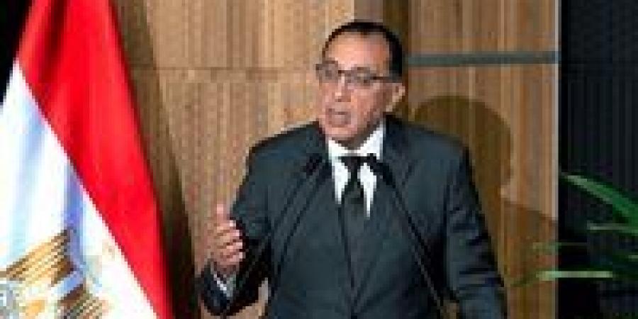 مدبولي: لا نخفي شيئًا عن المواطنين.. نراجع كل الإجراءات لكشف أسباب أزمة البنزين - عرب فايف