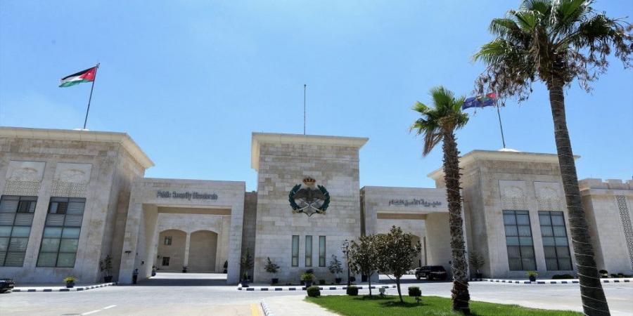 القبض على 25 تاجرا ومروجا ومهربا للمواد المخدرة في 9 قضايا - عرب فايف