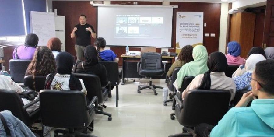 كلية الأعمال بالإسكندرية تختتم فعاليات الأسبوع المهني الأول وتطلق برنامج البوصلة المهنية - عرب فايف