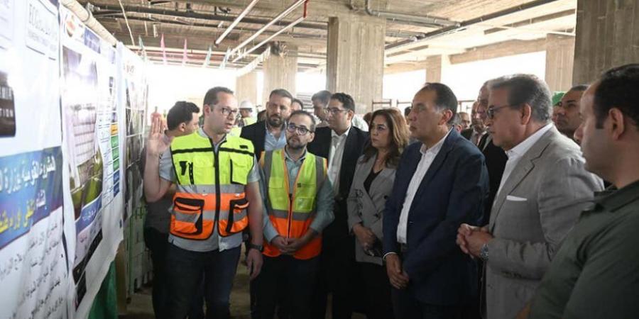 رئيس الوزراء يتفقد مشروع إنشاء مستشفى أورام طنطا الجديد - عرب فايف