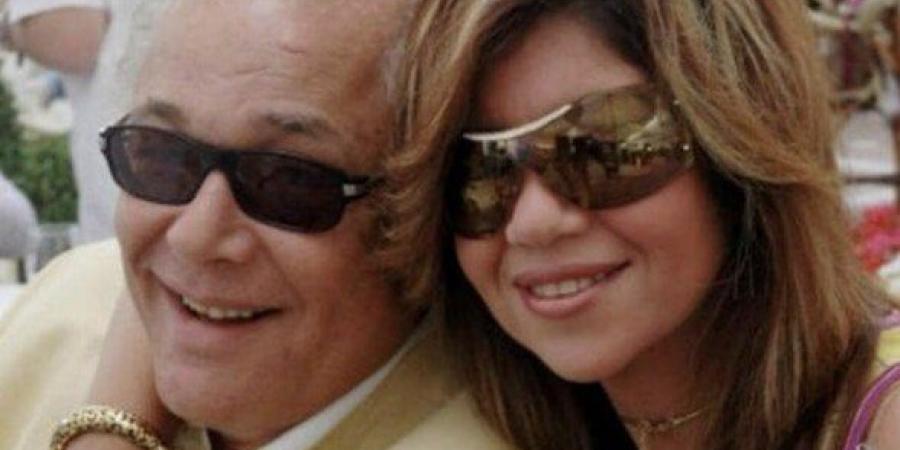 «شافكي المنيري» تفجر مفاجأة حول قصة طلاق بوسي شلبي والراحل محمود عبد العزيز - عرب فايف