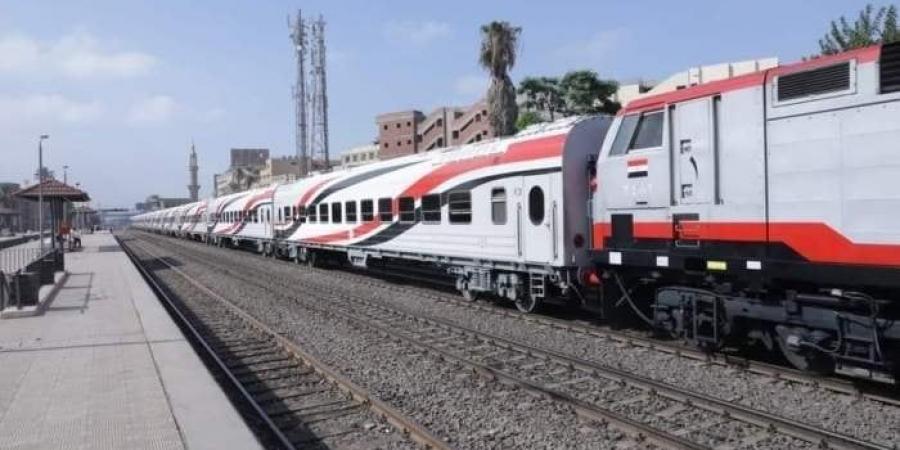 مواعيد القطارات على خط «القاهرة - الإسكندرية» اليوم الجمعة 9 مايو 2025 - عرب فايف