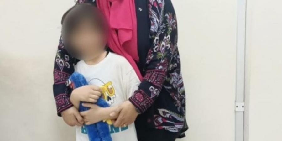 الداخلية تكشف ملابسات استغاثة سيدة من اختطاف نجلها وحرمانها منه - عرب فايف