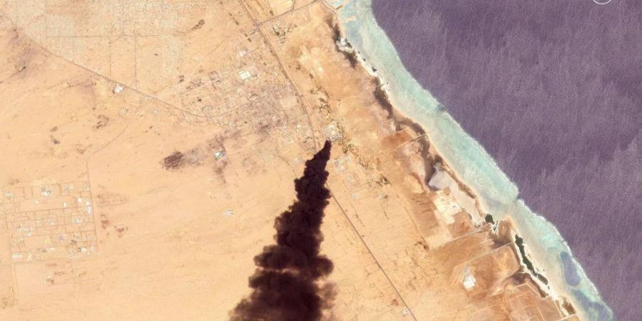 الجيش السوداني يقصف مخازن ومعدات للدعم السريع في دارفور - عرب فايف