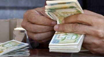 تماسك في البيع والشراء.. سعر الدولار والليرة التركية في السوق السوداء سوريا اليوم الخميس 9 يناير 2025