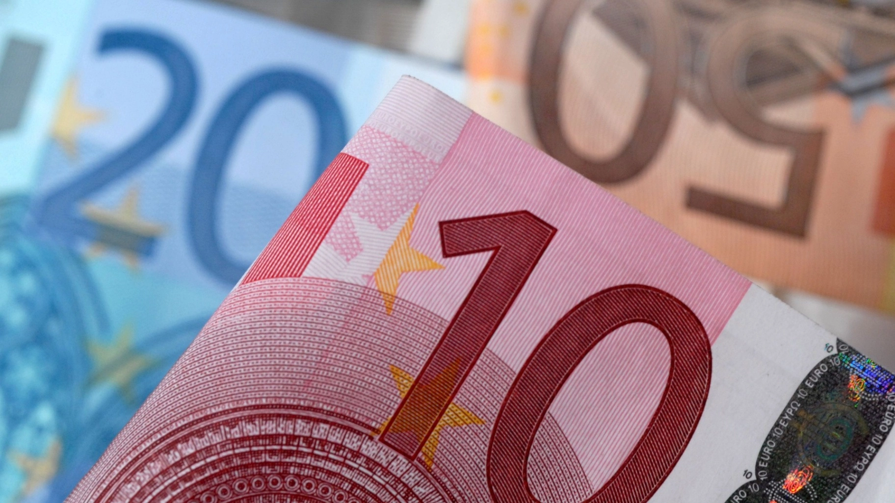 ترابط الأسواق.. سعر ١٠٠ اورو بالدينار الجزائري في سوق السكوار اليوم الخميس بيع وشراء 5 ترابط الأسواق.. سعر ١٠٠ اورو بالدينار الجزائري في سوق السكوار اليوم الخميس بيع وشراء