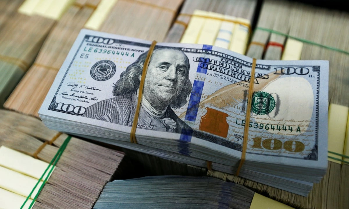 تداولات متفاوتة.. سعر الدولار اليوم في بغداد واربيل في السوق السوداء بيع وشراء السبت 11 يناير 2025 5 تداولات متفاوتة.. سعر الدولار اليوم في بغداد واربيل في السوق السوداء بيع وشراء السبت 11 يناير 2025