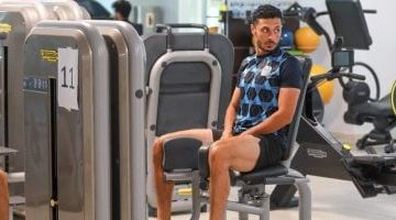 عودة محمد هاشم للمشاركة في مباراة البنك الأهلي بعد انتهاء الإيقاف