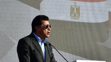وزير الرياضة يدشّن البطولة الأفريقية لسباقات الدراجات في يومٍ مميز