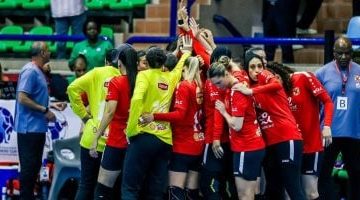 الأهلي النسائي يتجاوز الساحل التونسي ويتأهل لنهائي كأس أفريقيا لكرة اليد