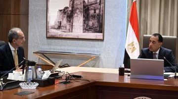 رئيس الوزراء يناقش مع وزير الاتصالات جاهزية تطبيق قانون الرقم القومي العقاري