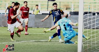 الأهلي يواصل صدارته بفوز مثير على سيراميكا 5 الأهلي يواصل صدارته بفوز مثير على سيراميكا