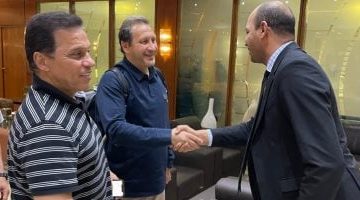 عودة حسام البدري من ليبيا بعد الأزمة الأخيرة: أولى اللقطات