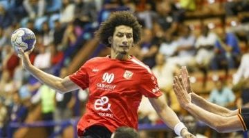 زين يتألق كأفضل لاعب في مواجهة الأهلي والترجي في كأس أفريقيا لكرة اليد