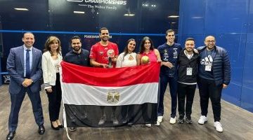 فخر الأبطال: إلهام الإصرار من رئيس اتحاد الاسكواش