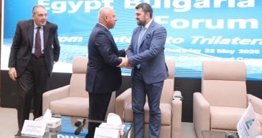 استثمارات ضخمة لتحديث البنية التحتية في مصر: 2 تريليون جنيه من وزارة النقل 2 استثمارات ضخمة لتحديث البنية التحتية في مصر: 2 تريليون جنيه من وزارة النقل