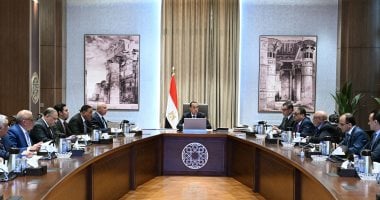 رئيس الوزراء يراقب تقدم مشروع تطوير مدينة رأس الحكمة 2 رئيس الوزراء يراقب تقدم مشروع تطوير مدينة رأس الحكمة