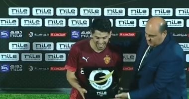 محمد شكري يتألق ويحرز جائزة أفضل لاعب في مواجهة سيراميكا وحرس الحدود 5 محمد شكري يتألق ويحرز جائزة أفضل لاعب في مواجهة سيراميكا وحرس الحدود