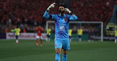 الشناوي يبرز مهاراته في آخر تدريبات الأهلي قبل انطلاق كأس العالم للأندية