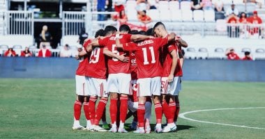 فيفا يُوقع مع نجوم الأهلي قبيل انطلاق كأس العالم للأندية