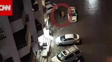 مداهمة مثيرة لمروجي مخدرات في المدينة المنورة تحصد تفاعلاً كبيراً في السعودية والإمارات