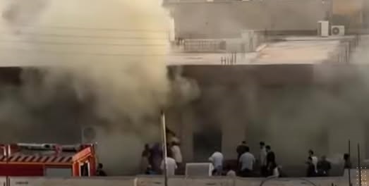 لهيب كارثي ي engulfed متاجر صرمان