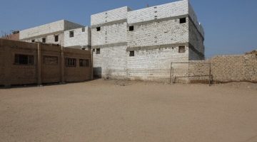 أهالي المنيا يعبّرون عن امتنانهم لمحافظهم في زيارة ميدانية