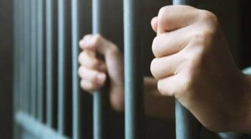 إحباط تجارة المخدرات: القبض على ثلاثة عاطلين في البحيرة